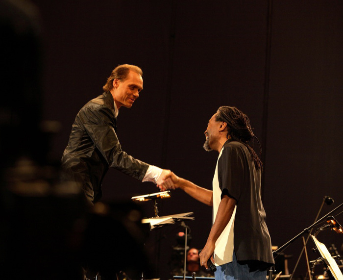 Shake Hands mit Bobby McFerrin